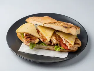 Bocadillo De Pechuga