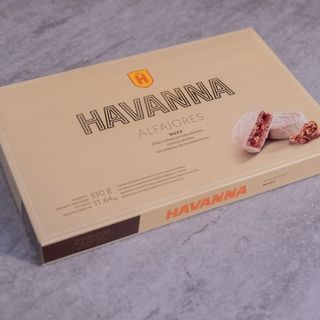 Caja de Alfajor Havanna Nuez (6 Unidades)