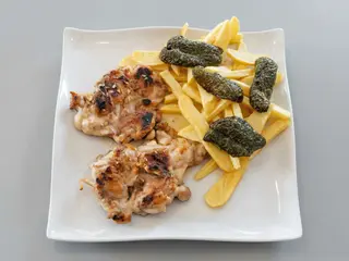 Muslo De Pollo A La Brasa (1/2 Ración)
