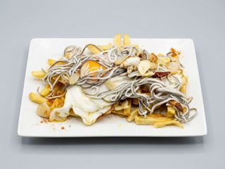 Huevos Rotos Con Gula