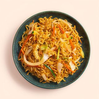 Yakisoba Huevo