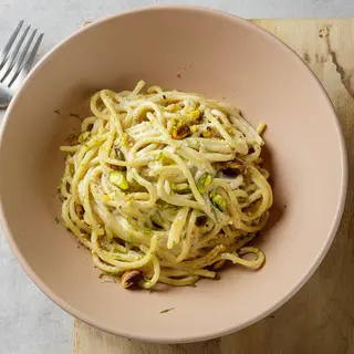 Espagueti verdes de pistachos