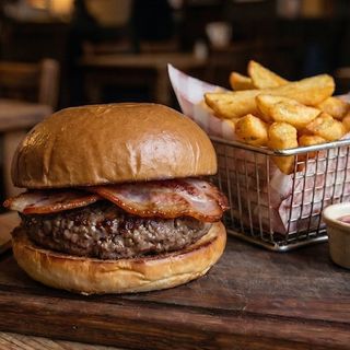 Bacon Burger Con Patatas