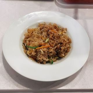 Arroz frito con ternera