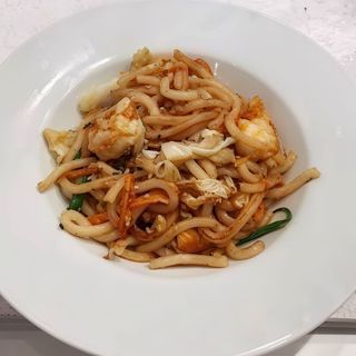 (Fideo de arroz ) Udon frito con ternera