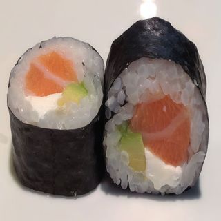 Maki De Salmón Y Philadelphia (8 Uds.)