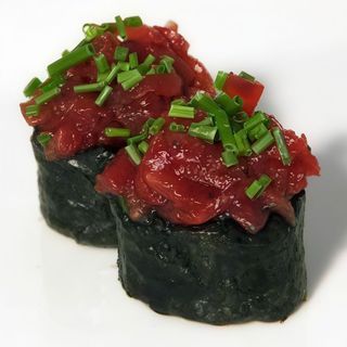 Gunkan De Atún Rojo (2 Uds.)