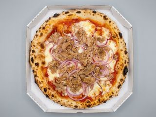 Pizza atún y cebolla 