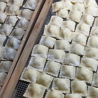 Ravioles de cebolla y gorgonzola