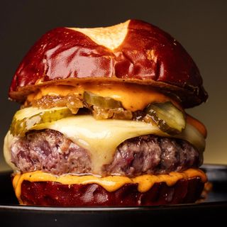 BURGER DEL MES EMMILY