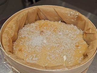 Tarta artesana, dulce de leche y coco