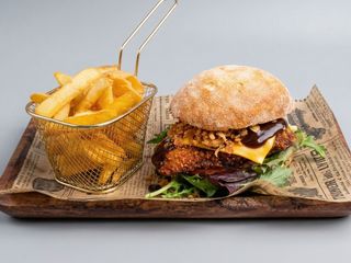 Burger Crunchy Chicken BBQ