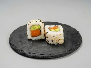 26. Salmón Roll (8 Pzs.)