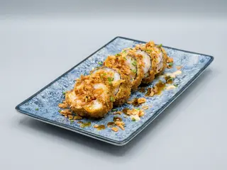 700. Futomaki Especial Frito (10 Pzs.)