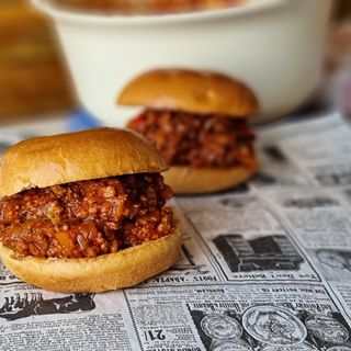 HAmburger con pesto y burrata
