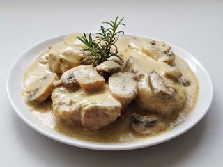 Solomillo en salsa champiñones 