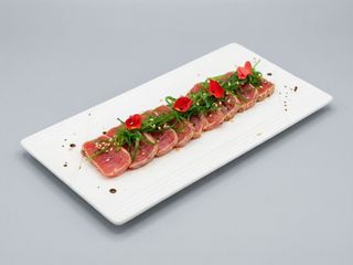 Sashimi de tataki salmón con salsa ponzu(9 uds.)