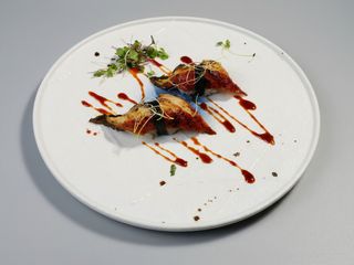 nigiri de anguila (2 pzas.)