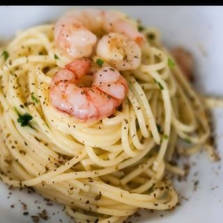 Spaguetti al Ajillo + Gambas