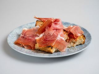 Bruschetta con Jamón Serrano