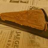 Tarta de chocolate con cacauetes