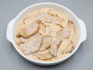Filetes de cerdo en salsa a la pimienta 