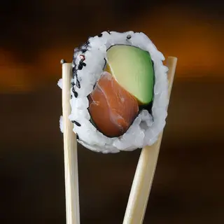 Sake Uramaki (8 Pzs.)
