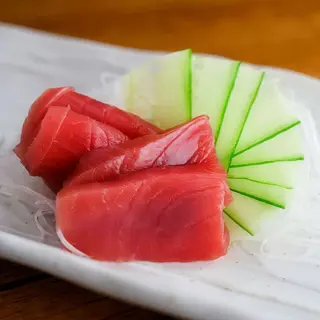 Maguro Sashimi (2 Pzs.)