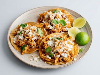 Taco Mexicano de Pollo Tinga