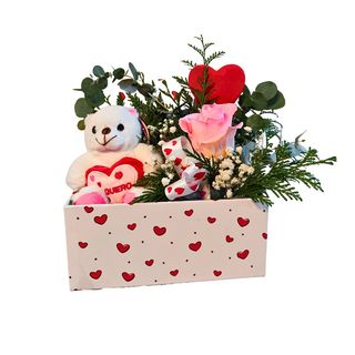 Caja corazones y rosa rosa