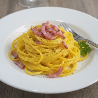 Espaguetis carbonara
