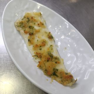 Filete de merluza gratinado al horno
