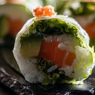 Bamboo Salmón roll