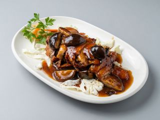 Pato con setas chinas