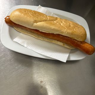Bocadillo De Pikantwurst