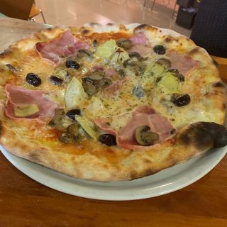 Pizza 4 Estaciones (32 Cm. Aprox.)