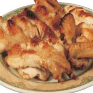 Pollo entero a la parrilla + patatas fritas