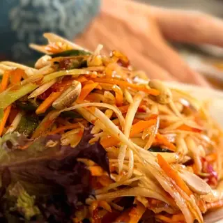 25. Ensalada Som Tam