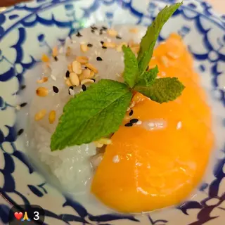 khoa niew mamuang
