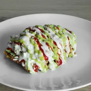 Patacón con pollo
