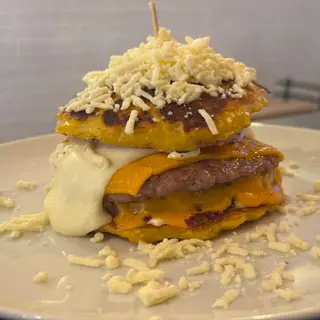 Cachapa burger
