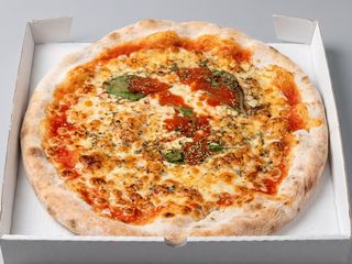 Pizza pugliese (33 cm.)