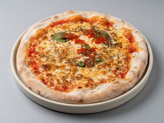 Pizza wurstel (33 cm.)