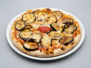Pizza parmesana (33 cm.)
