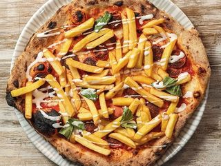 Pizza Wurstel patatas