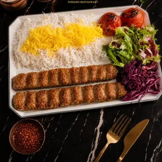 Kebab de Carne con Pan (Koobideh Persa)200 gr
