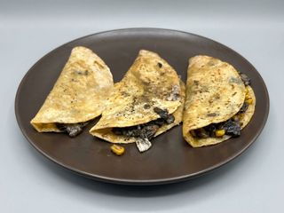 QUESADILLA DE CUITLACOCHE