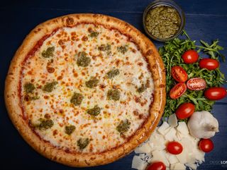 Pizza Pesto (32 cm.)