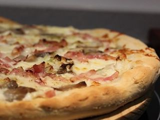 pizza carbonara sin gluten