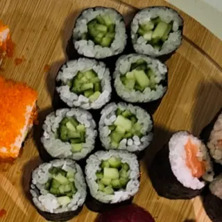 Maki Pepino (x6)